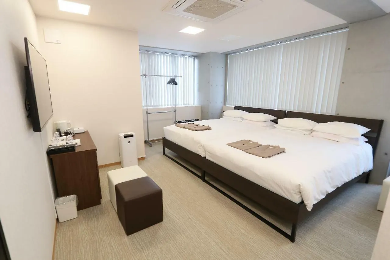 Business Capsule Hotel Lightning Hotel Asakusa Tōkyō 0*,  Japon